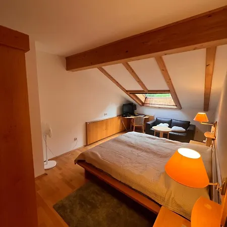 Trio One Location, Endless Destinations Apartament